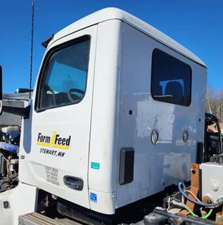 Peterbilt 567 Cab Assembly