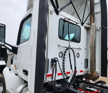 Peterbilt 579 Cab Assembly