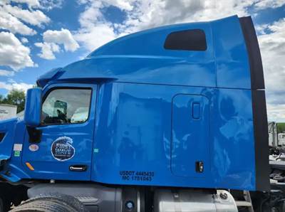 Peterbilt 579 Cab Assembly