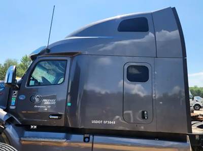 Peterbilt 579 Cab Assembly