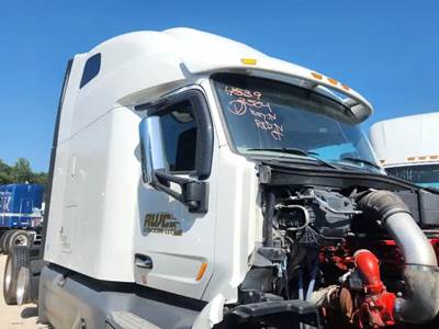 Peterbilt 579 Cab Assembly