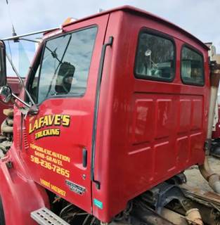 Sterling L9522 Cab Assembly