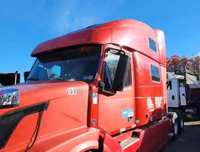 Volvo VNL Cab Assembly