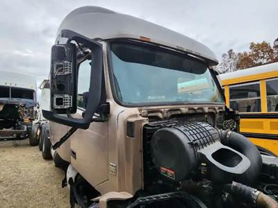 Volvo VNL Cab Assembly