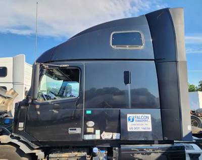 Volvo VNL Cab Assembly