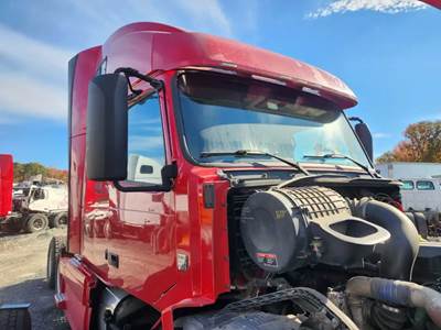 Volvo VNL Cab Assembly