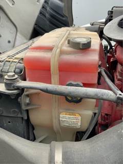 Freightliner Cascadia 113 Coolant Reservoir