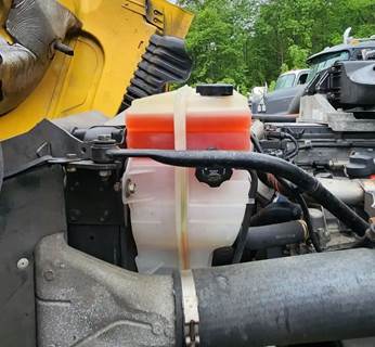 Freightliner Cascadia 125 Coolant Reservoir