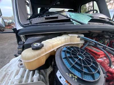 Freightliner M2 106 Coolant Reservoir