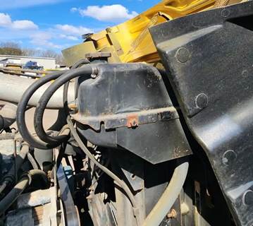 International 4900 Coolant Reservoir