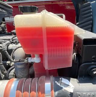 Kenworth T680 Coolant Reservoir