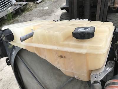Kenworth T800 Coolant Reservoir