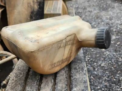 Mack CHN613 Coolant Reservoir