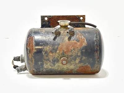 Peterbilt 387 Coolant Reservoir