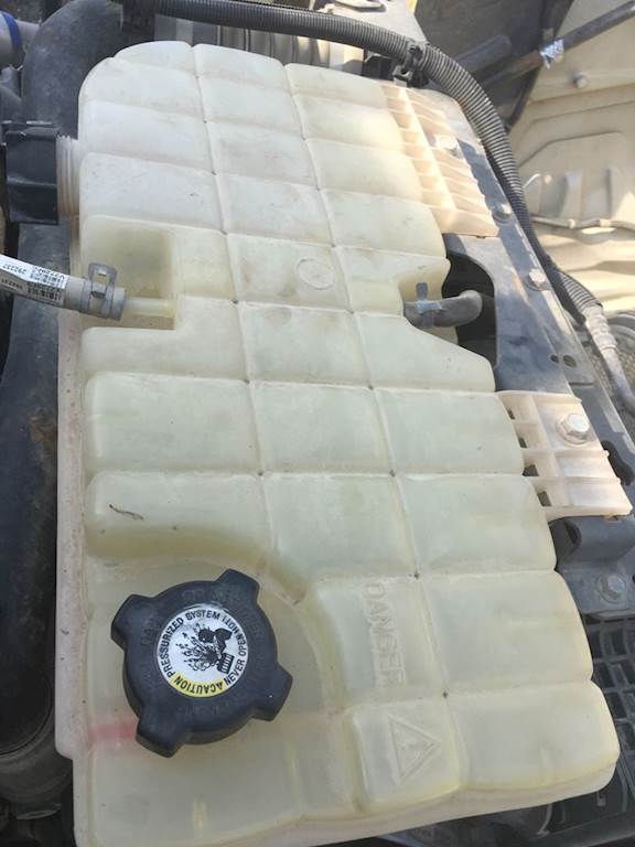 2015 Peterbilt 567 Coolant Reservoir For Sale Elkton, MD P8258