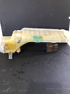 Volvo VNL Coolant Reservoir
