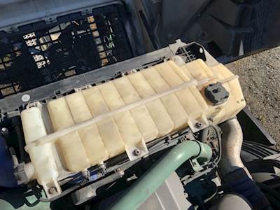 Volvo VNL Coolant Reservoir