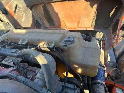 Volvo VNL Coolant Reservoir