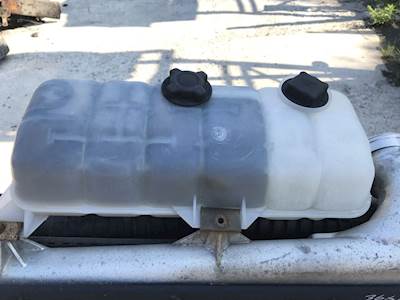 Volvo VNM Coolant Reservoir