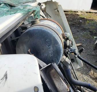 Western Star 4900FA Coolant Reservoir for a 2005 Western Star 4900 FA