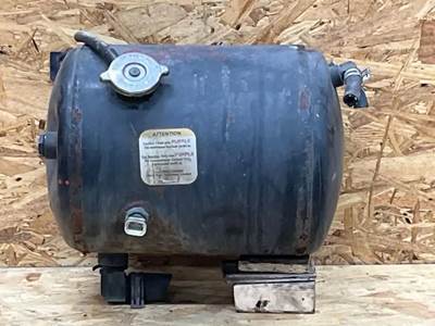 Western Star 4900SA Coolant Reservoir for a 2014 Western Star 4900 SA