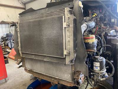 Freightliner Cascadia 125 Cooling Assembly