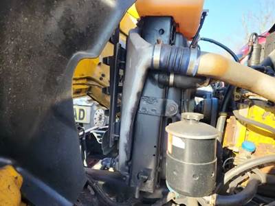 Sterling L8500 Cooling Assembly