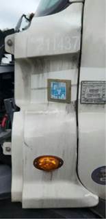 Freightliner Cascadia 113 Cowl