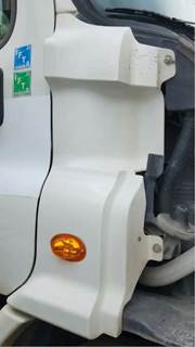 Freightliner Cascadia 113 Cowl