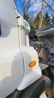 Freightliner Cascadia 113 Cowl