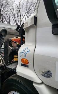 Freightliner Cascadia 113 Cowl