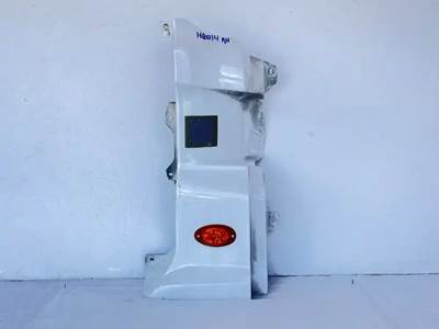 Freightliner Cascadia 113 Cowl