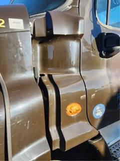 Freightliner Cascadia 113 Cowl