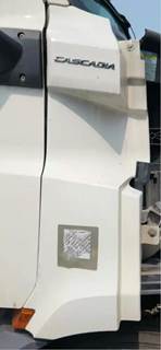 Freightliner Cascadia 116 Cowl