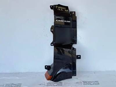 Freightliner Cascadia 116 Cowl for a 2019 Freightliner Cascadia 116 Day Cab