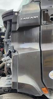 Freightliner Cascadia 116 Cowl for a 2019 Freightliner Cascadia 116 Day Cab