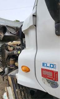Freightliner Cascadia 125 Cowl