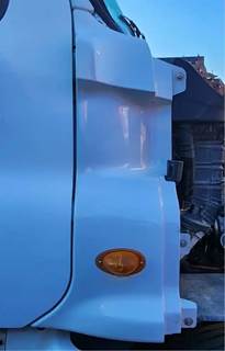 Freightliner Cascadia 125 Cowl