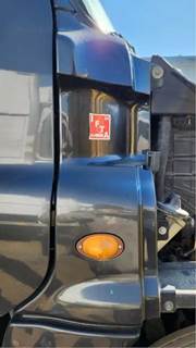 Freightliner Cascadia 125 Cowl