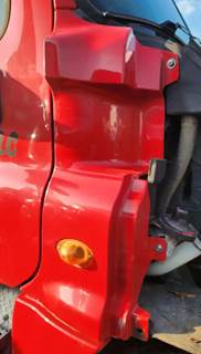Freightliner Cascadia 125 Cowl