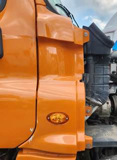 Freightliner Cascadia 125 Cowl