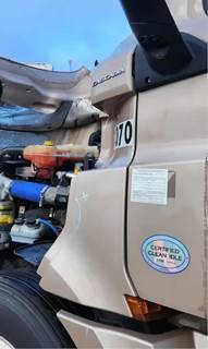 Freightliner Cascadia 126 Cowl