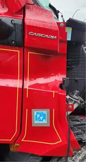 Freightliner Cascadia 126 Cowl