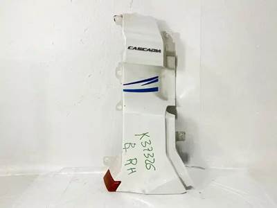 Freightliner Cascadia 126 Cowl