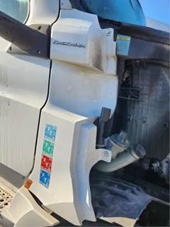 Freightliner Cascadia 126 Cowl