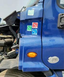 Freightliner Cascadia 132 Cowl