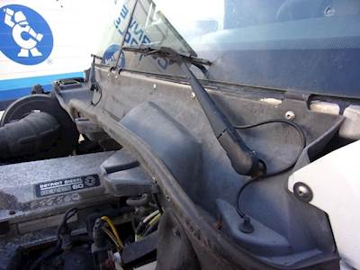 Freightliner Columbia 120 Cowl