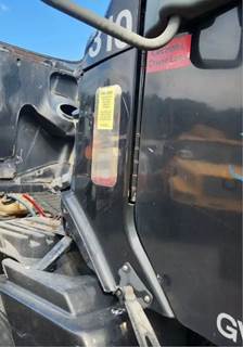 Freightliner Columbia 120 Cowl