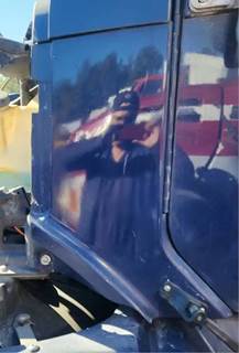 Freightliner Columbia 120 Cowl