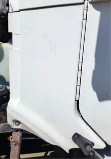 Freightliner Columbia 120 Cowl